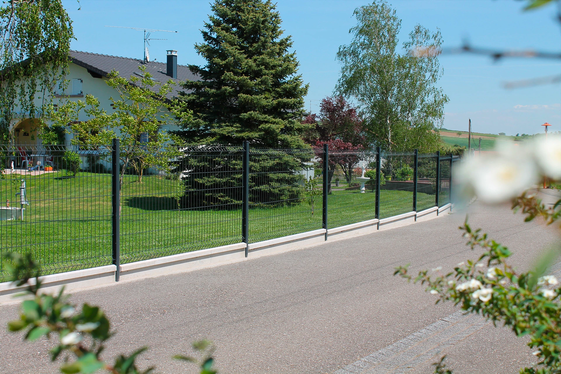 panacea garden arch with gate